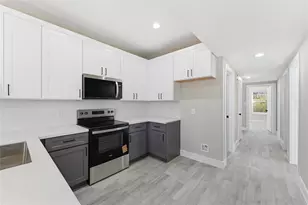 9815 Tuffly St, Houston, TX 77029 - Photo 3