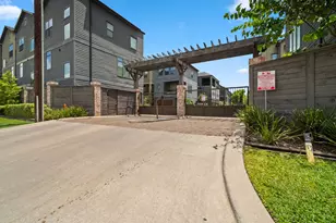 1904 Lizards Ln, Houston, TX 77043 - Photo 25