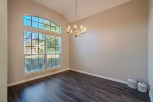 138 Magnolia Grove Ln, Conroe, TX 77384 - Photo 5