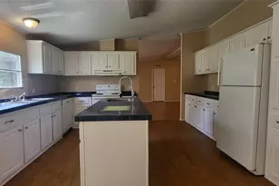 17906 Alexandria Dr, Conroe, TX 77302 - Photo 7