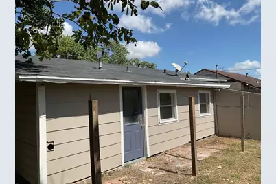 815 W 12th Street, Freeport, TX 77541 - Photo 11