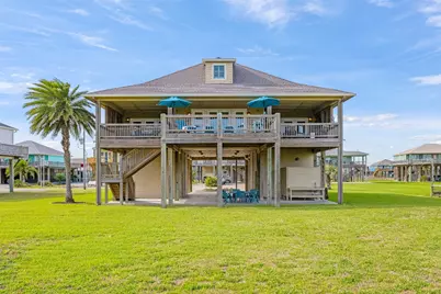 4424 Hatteras Drive, Crystal Beach, TX 77650 - Photo 1