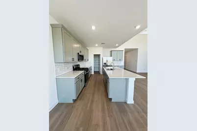 13902 Bay Crest Drive, Texas City, TX 77539 - Photo 9