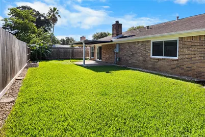 15803 Echo Hill Drive, Houston, TX 77059 - Photo 33