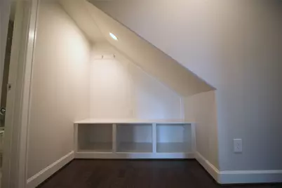 11917 Oakmont Valley Trace, Houston, TX 77051 - Photo 5