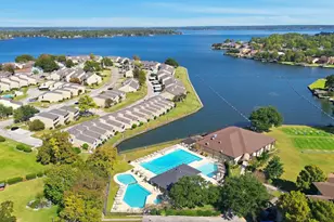 24 Lakeview Village, Conroe, TX 77356 - Photo 1