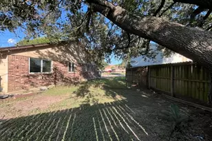 6619 Foxfern St, Houston, TX 77049 - Photo 11