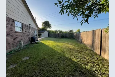 6619 Foxfern Street, Houston, TX 77049 - Photo 7