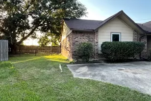 6619 Foxfern St, Houston, TX 77049 - Photo 5