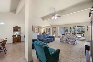 2412 Co Rd 424, Dime Box, TX 77853 - Photo 7