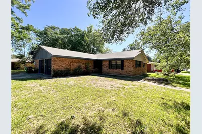 1307 Dwinnell Street, Baytown, TX 77520 - Photo 15