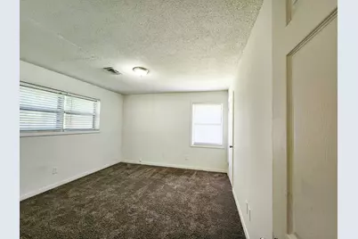 1307 Dwinnell Street, Baytown, TX 77520 - Photo 11