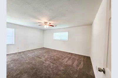 1307 Dwinnell Street, Baytown, TX 77520 - Photo 5