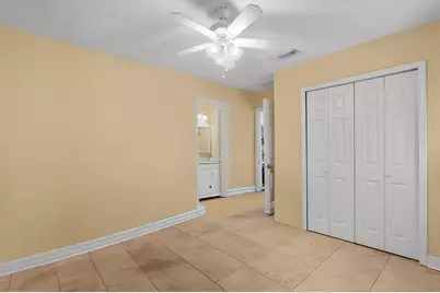 223 E Forest Avenue, Shoreacres, TX 77571 - Photo 17