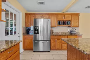 223 E Forest Ave, Shoreacres, TX 77571 - Photo 7