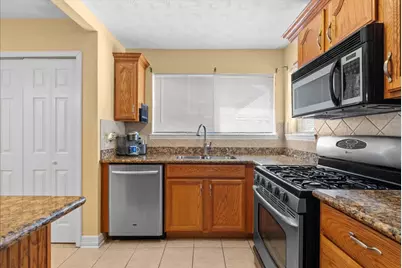 223 E Forest Avenue, Shoreacres, TX 77571 - Photo 7