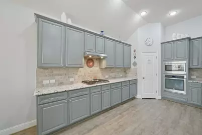 30014 Valley Terrace Drive, Fulshear, TX 77441 - Photo 15