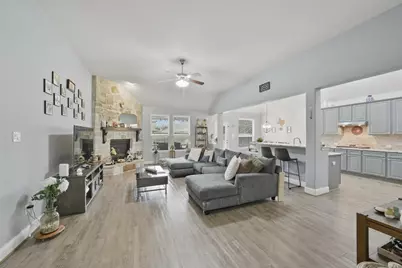 30014 Valley Terrace Drive, Fulshear, TX 77441 - Photo 9