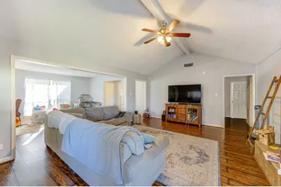 10815 Sageyork Drive, Houston, TX 77089 - Photo 11