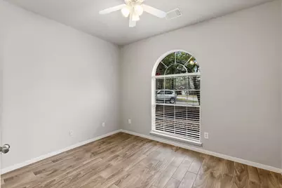 18 Maize Meadow Place, The Woodlands, TX 77381 - Photo 11