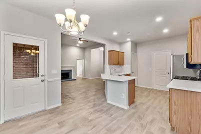 18 Maize Meadow Place, The Woodlands, TX 77381 - Photo 7