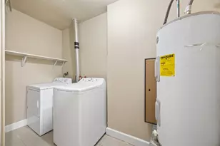 6715 Rowell Ct, Houston, TX 77489 - Photo 11