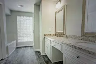 3931 Pleasant Valley Dr, Missouri City, TX 77459 - Photo 13