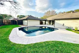 11511 Long Pine Dr, Houston, TX 77077 - Photo 27