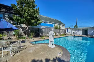 2600 Bellefontaine St, Houston, TX 77025 - Photo 47