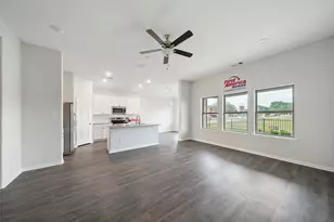 600 Danielle St, Dayton, TX 77535 - Photo 9