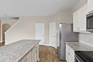 2054 Sweet Melon Dr, Houston, TX 77090 - Photo 11