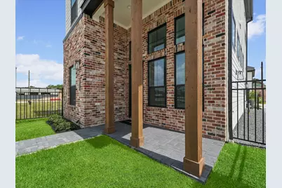 9214 Fort George Street, Houston, TX 77063 - Photo 5
