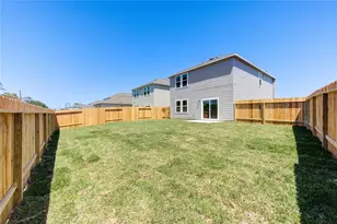 10207 Purple Daphne Ln, Houston, TX 77016 - Photo 3
