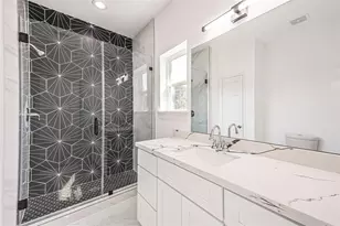 5317 Chennault Rd, Houston, TX 77033 - Photo 9