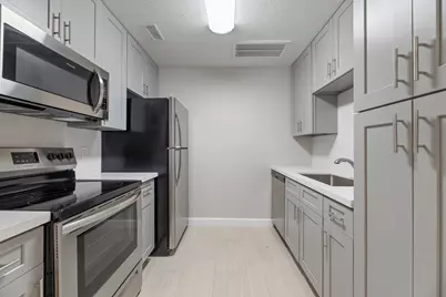 2250 Bering Drive #1O4, Houston, TX 77057 - Photo 9