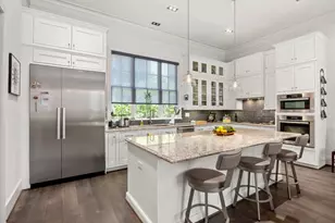 11 Robita St, Houston, TX 77019 - Photo 9