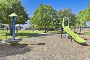 7934 Chatham Springs Ln, Cypress, TX 77433 - Photo 49