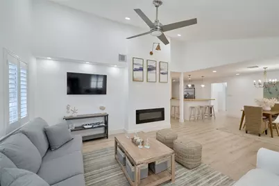 7117 Delesandri Drive, Hitchcock, TX 77563 - Photo 7