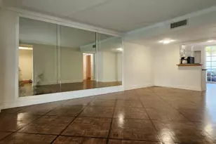 2727 Briarhurst Dr, Houston, TX 77057 - Photo 11