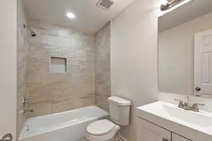 1803 Cardinal Dr, League City, TX 77573 - Photo 9