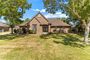 55 Silver Lace Ct, Lake Jackson, TX 77566 - Photo 35
