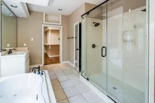 12406 Santiago Cove Ln, Houston, TX 77041 - Photo 15
