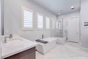 1323 Hunters Meadow Ln, Houston, TX 77055 - Photo 23