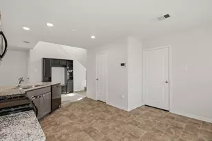 1228 Haverford Ln, Dayton, TX 77535 - Photo 11