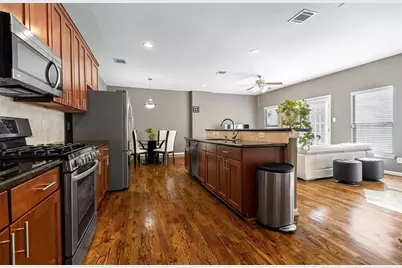 4413 Koehler  Street #B, Houston, TX 77007 - Photo 9