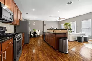 4413 Koehler St, Houston, TX 77007 - Photo 9