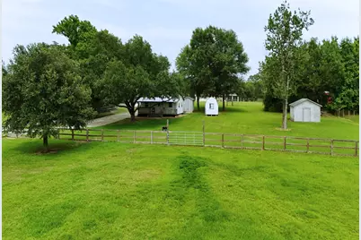 409 Moffett Springs Road, Huntsville, TX 77320 - Photo 5