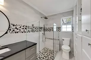 10155 Hazelhurst Dr, Houston, TX 77043 - Photo 27