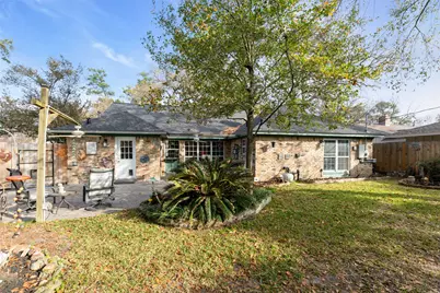 10155 Hazelhurst Drive, Houston, TX 77043 - Photo 33