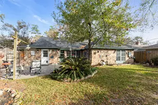 10155 Hazelhurst Dr, Houston, TX 77043 - Photo 33